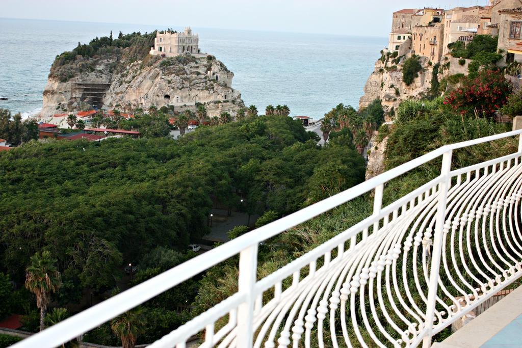 Bella Tropea Suite 部屋 写真